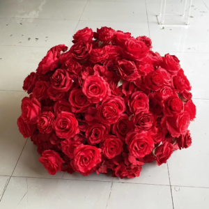 Boule de fleur rouge