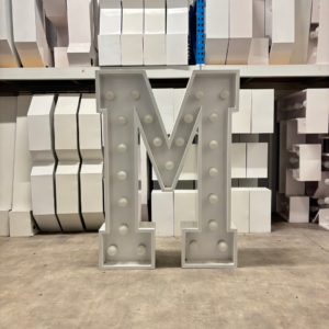 Lettre Géante Lumineuse "M"