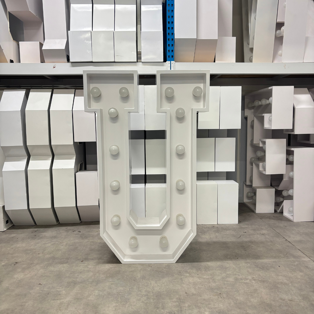 Lettre Géante Lumineuse "U"