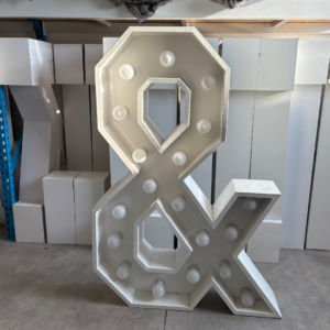 Caractère Géant Lumineux "&"