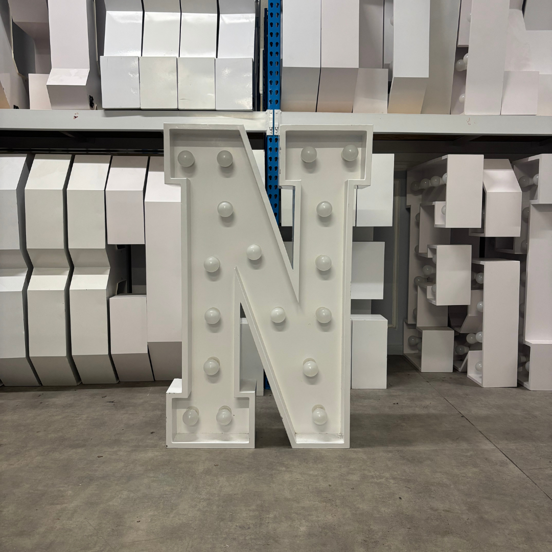 Lettre Géante Lumineuse "N"