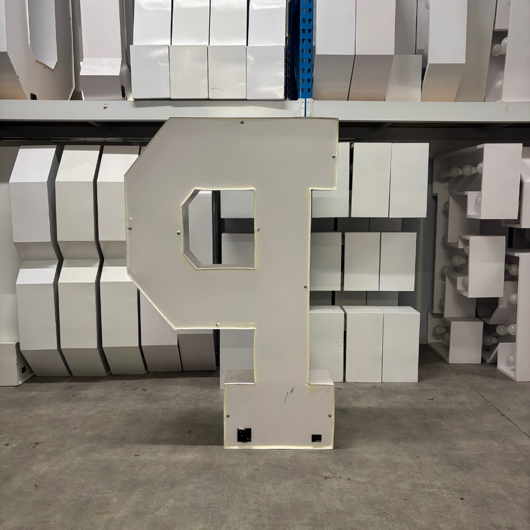 Lettre Géante Lumineuse "P" – Image 2