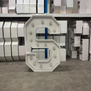 Lettre Géante Lumineuse "S"