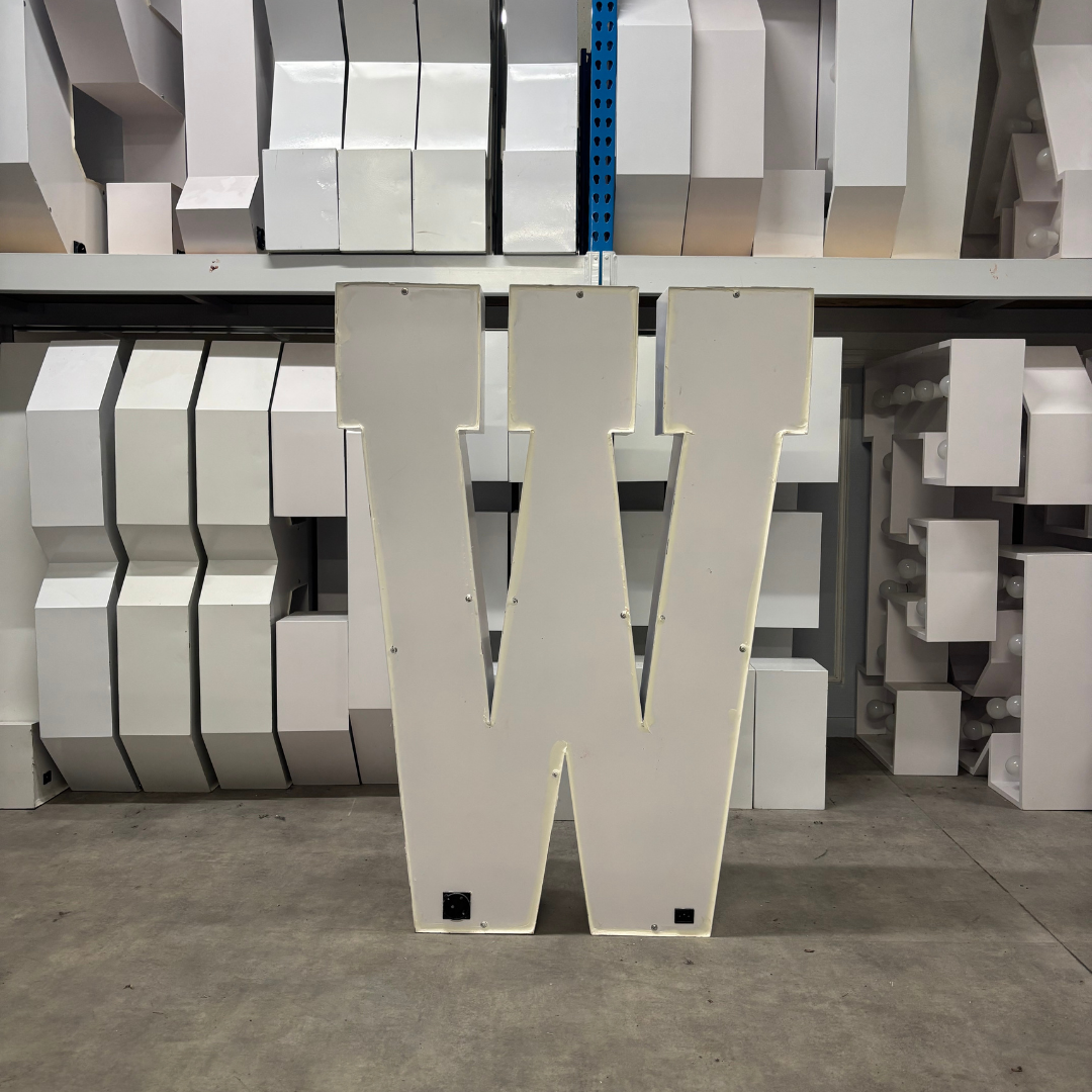 Lettre Géante Lumineuse "W" – Image 2